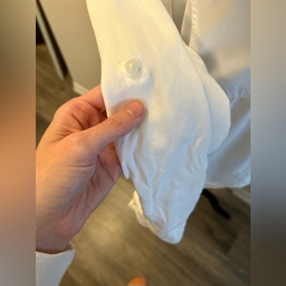 aritzia - babaton , white button up. - Picture 4 of 6